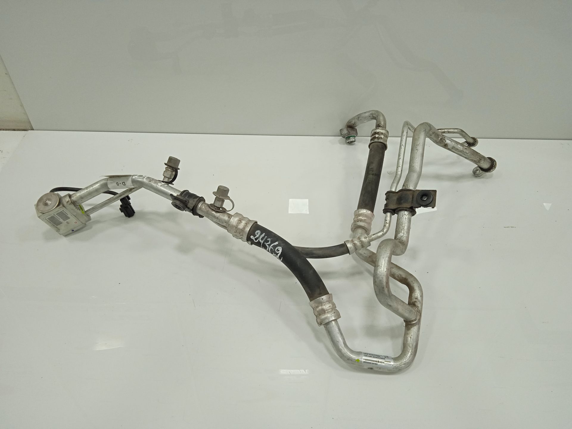 No identificado tesla model s basis