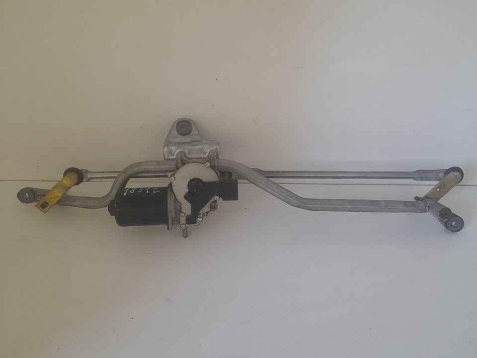 Motor limpia delantero caja cerrada  techo medio ele