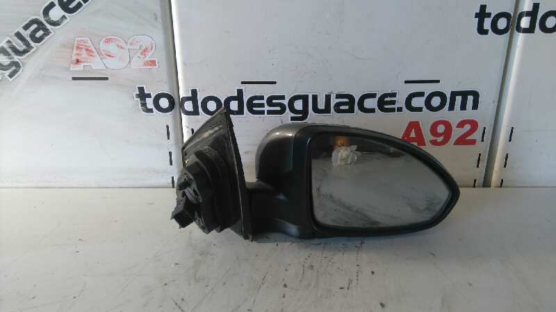 Retrovisor derecho chevrolet cruze lt