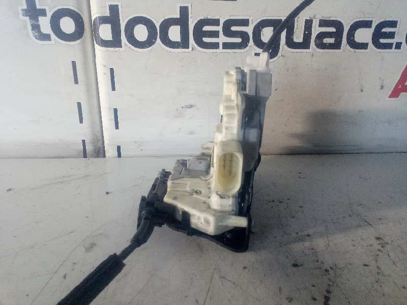 Cerradura puerta delantera derecha volkswagen golf iv berlina (1j1)(10.1997) gti