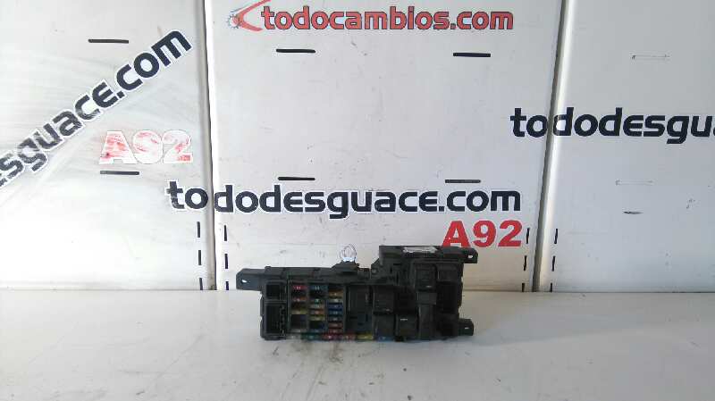 Caja reles / fusibles volvo s80 berlina 2.4 t