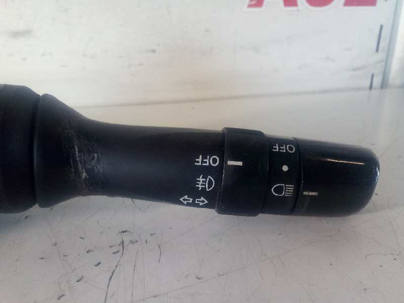 Mando luces toyota yaris (ksp9scp9nlp9) active
