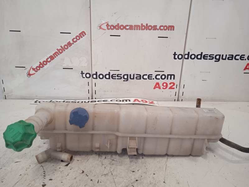 Deposito expansion mercedes-benz axor 2 cr 2-ejes 18 t bm 944 95024 (2004) 1843  4x2   om 457 la l (largo
