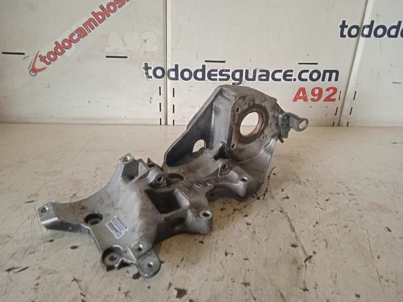 Soporte bomba inyeccion seat altea (5p1) last edition