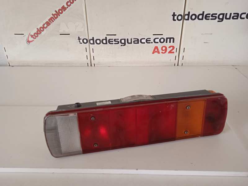 Piloto trasero derecho iveco stralis (asat)(2003) fg    at               4x2 lar