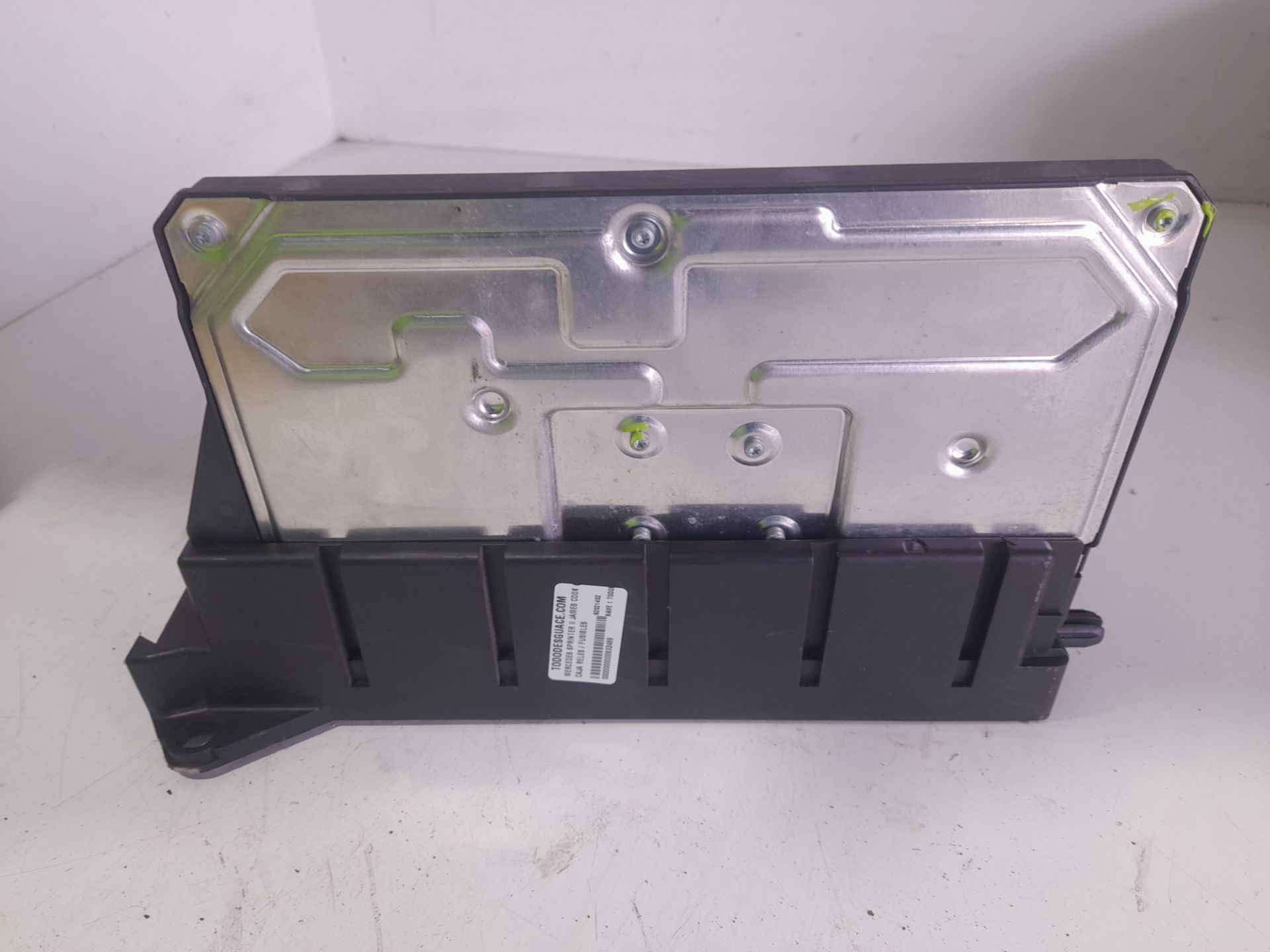 Caja reles / fusibles mercedes-benz sprinter ii james cook (906) 