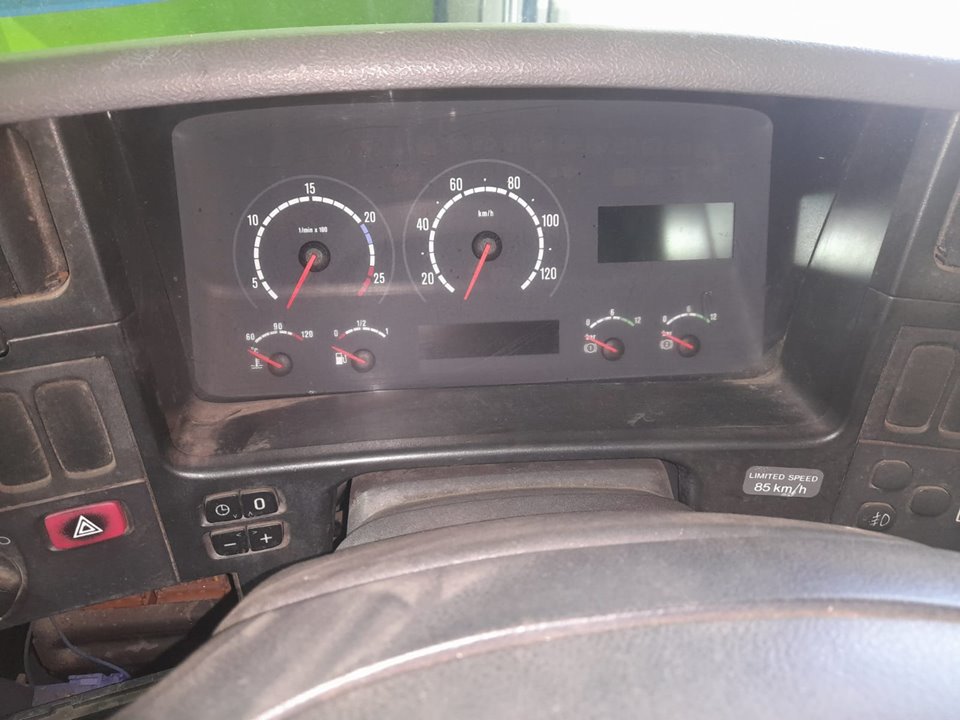 No identificado scania baureihe c-klasse pgr (2004) fki p230 (4x4) largo cp 19 b