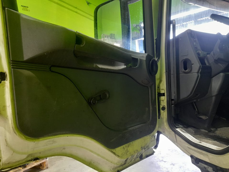 No identificado scania baureihe c-klasse pgr (2004) fki p230 (4x4) largo cp 19 b