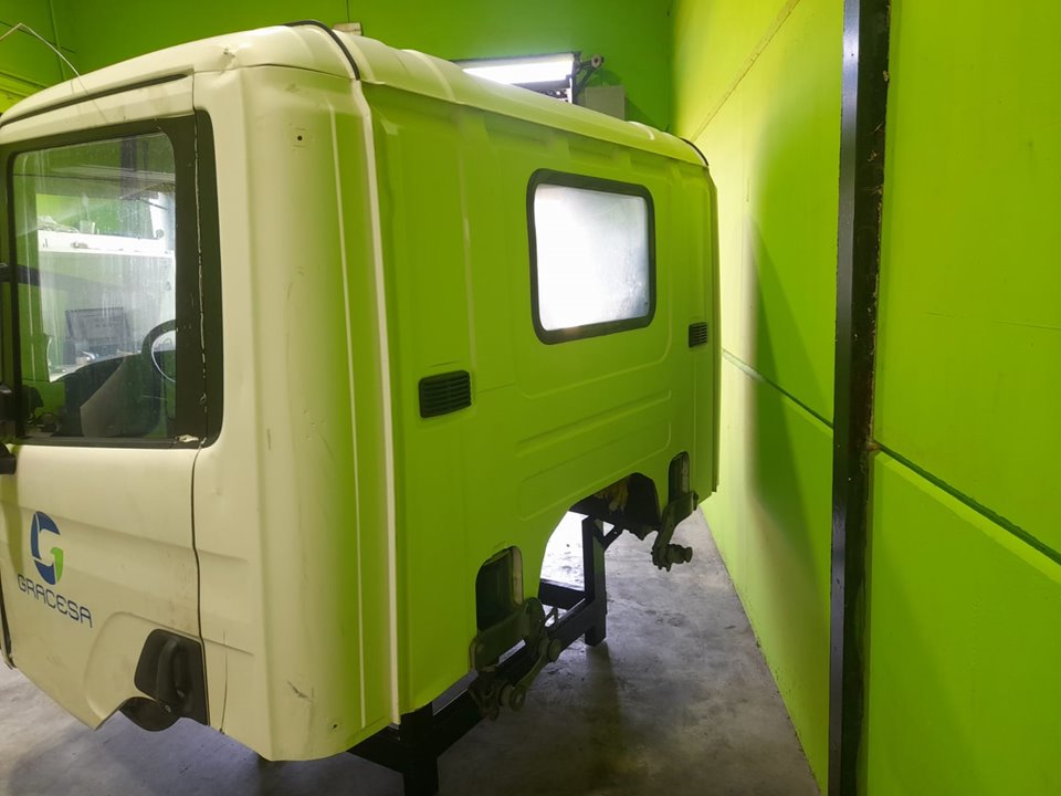 No identificado scania baureihe c-klasse pgr (2004) fki p230 (4x4) largo cp 19 b