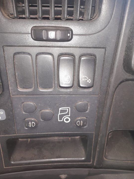 No identificado scania baureihe c-klasse pgr (2004) fki p230 (4x4) largo cp 19 b