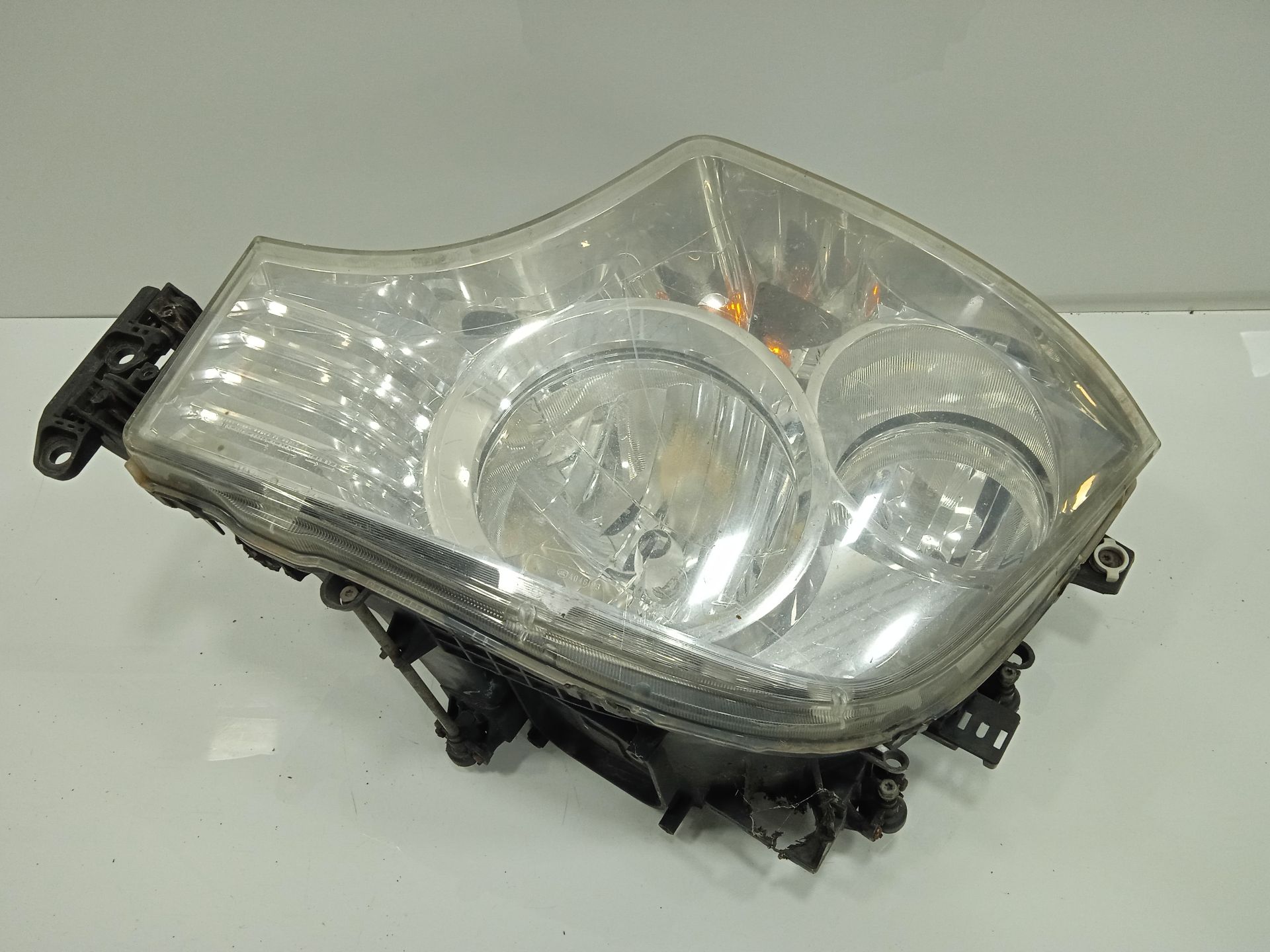 Faro izquierdo mercedes-benz actros 4 2-ejes bm 963 (2011) 18xx 4x2 sattelzugmaschine l b