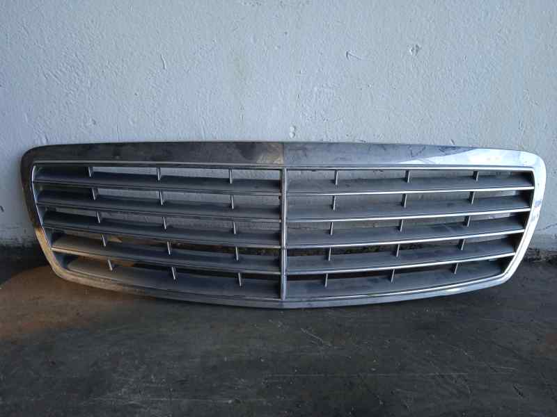 Calandra delantera de radiador mercedes-benz clase e (bm 211) berlina e 320 cdi (211.026)