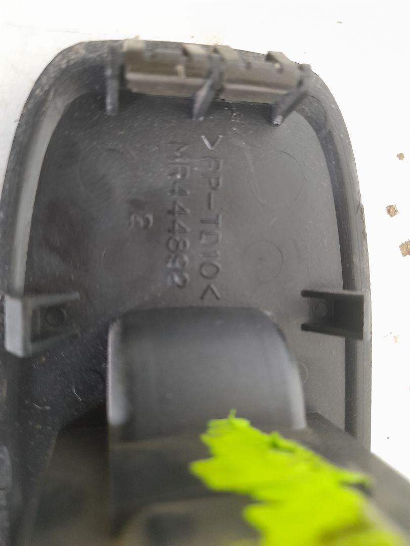 Mando elevalunas delantero derecho mitsubishi montero (v60v70) 3.2 did glx hunter (5ptas.)