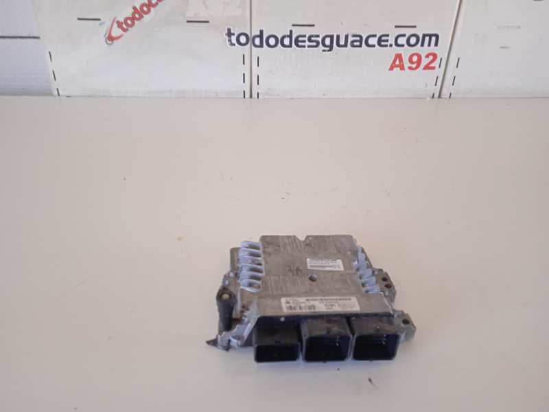 Centralita motor uce ford focus berlina (cb8) titanium