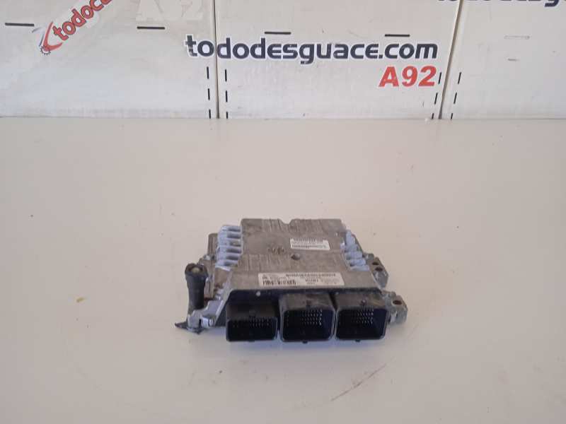 Centralita motor uce ford focus berlina (cb8) titanium
