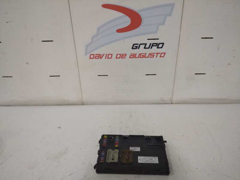 Caja reles / fusibles ford transit connect (tc7) furg.