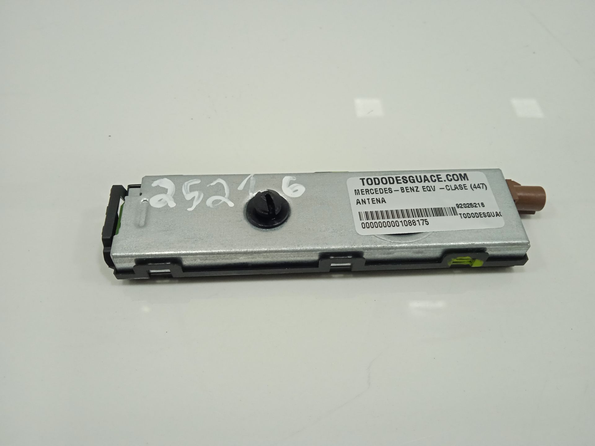 Antena mercedes-benz eqv -clase (447) 