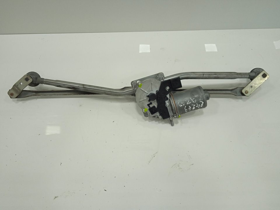 Motor limpia delantero mercedes-benz sprinter combi 208  cdi   (901.6902.671672)