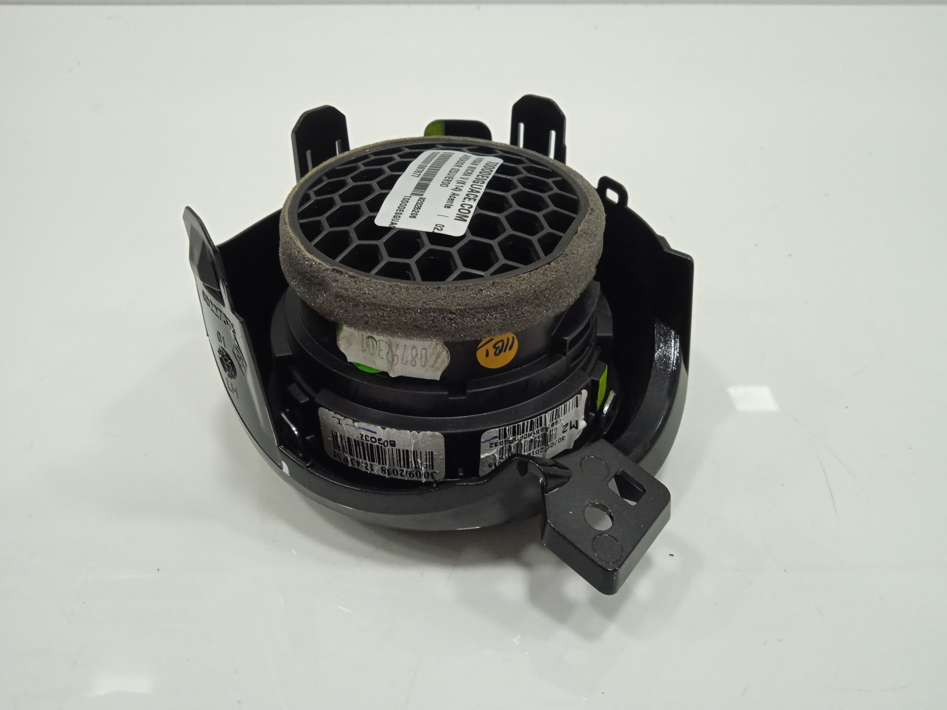 Aireador izquierdo nissan micra (k14) acenta