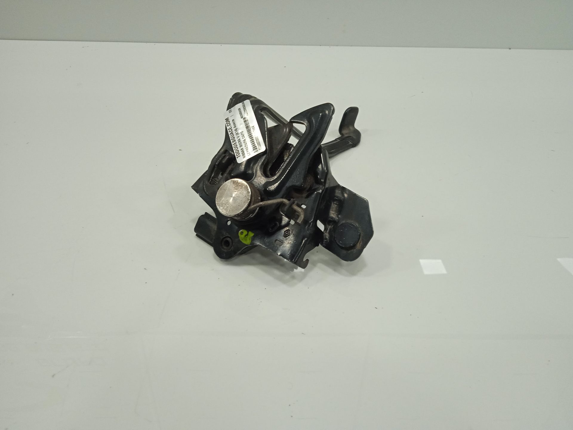 Cerradura capo nissan micra (k14) acenta