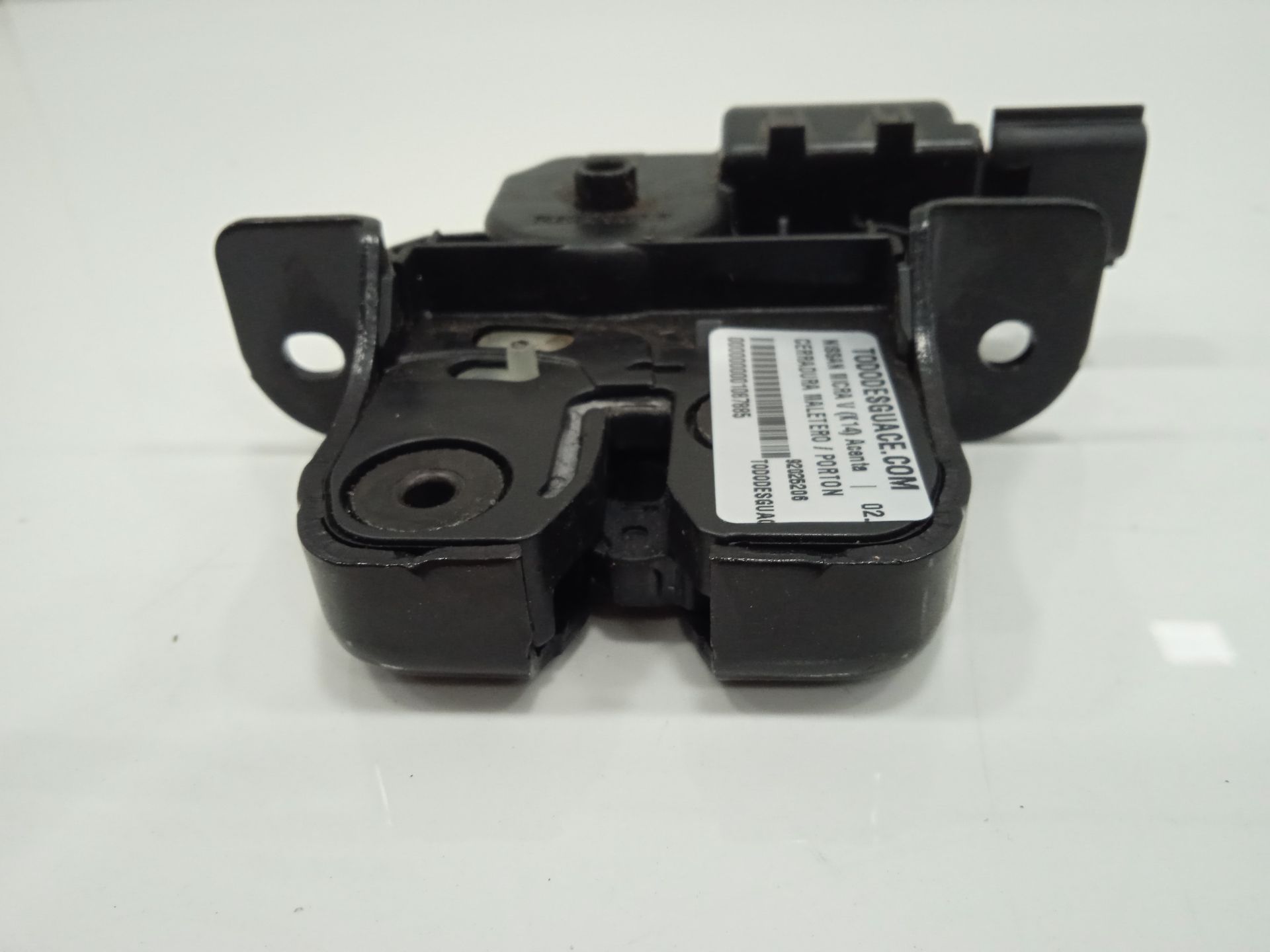 Cerradura maletero / porton nissan micra (k14) acenta