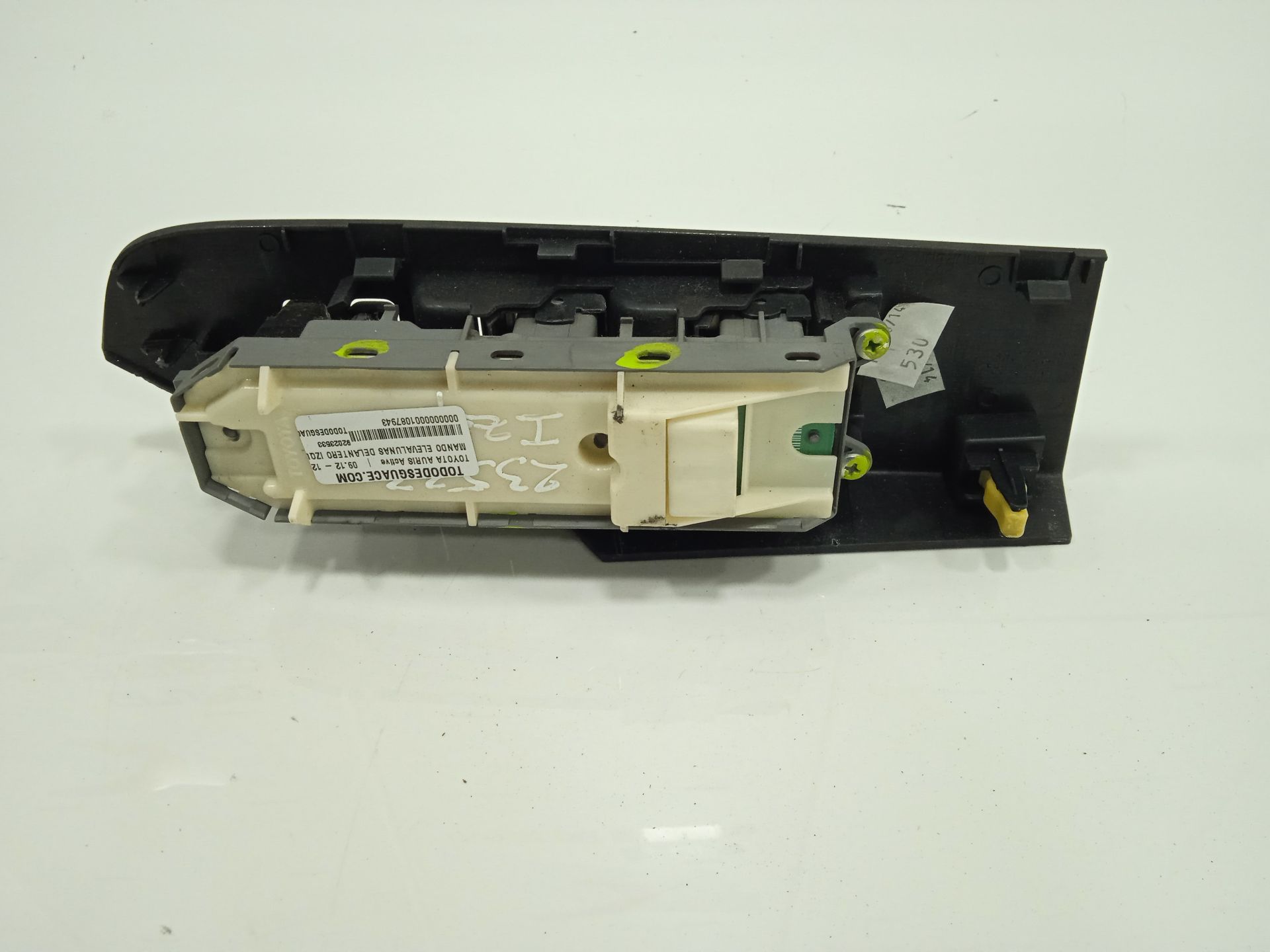 Mando elevalunas delantero izquierdo toyota auris (e18) active