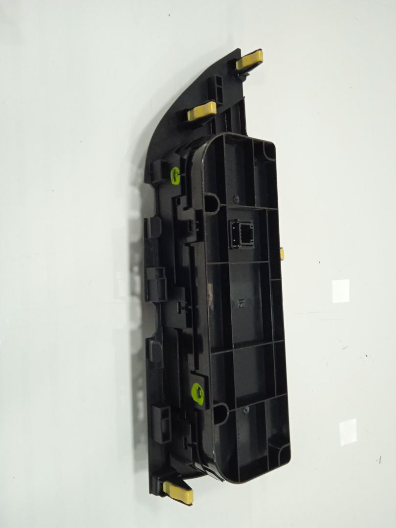 Mando calefaccion / aire acondicionado toyota auris (e18) active