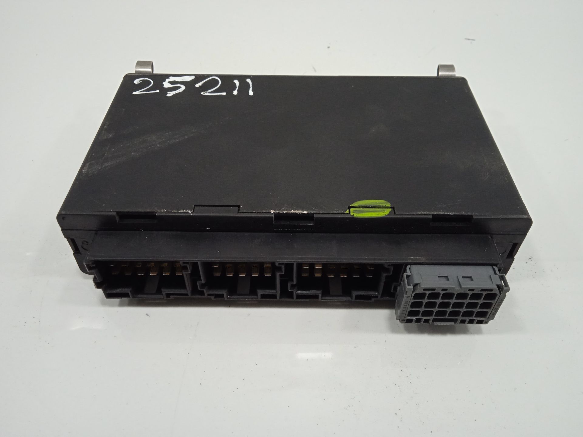 Modulo electronico mercedes-benz axor 2 cr 2-ejes 18 t bm 944 95024 (2004) 