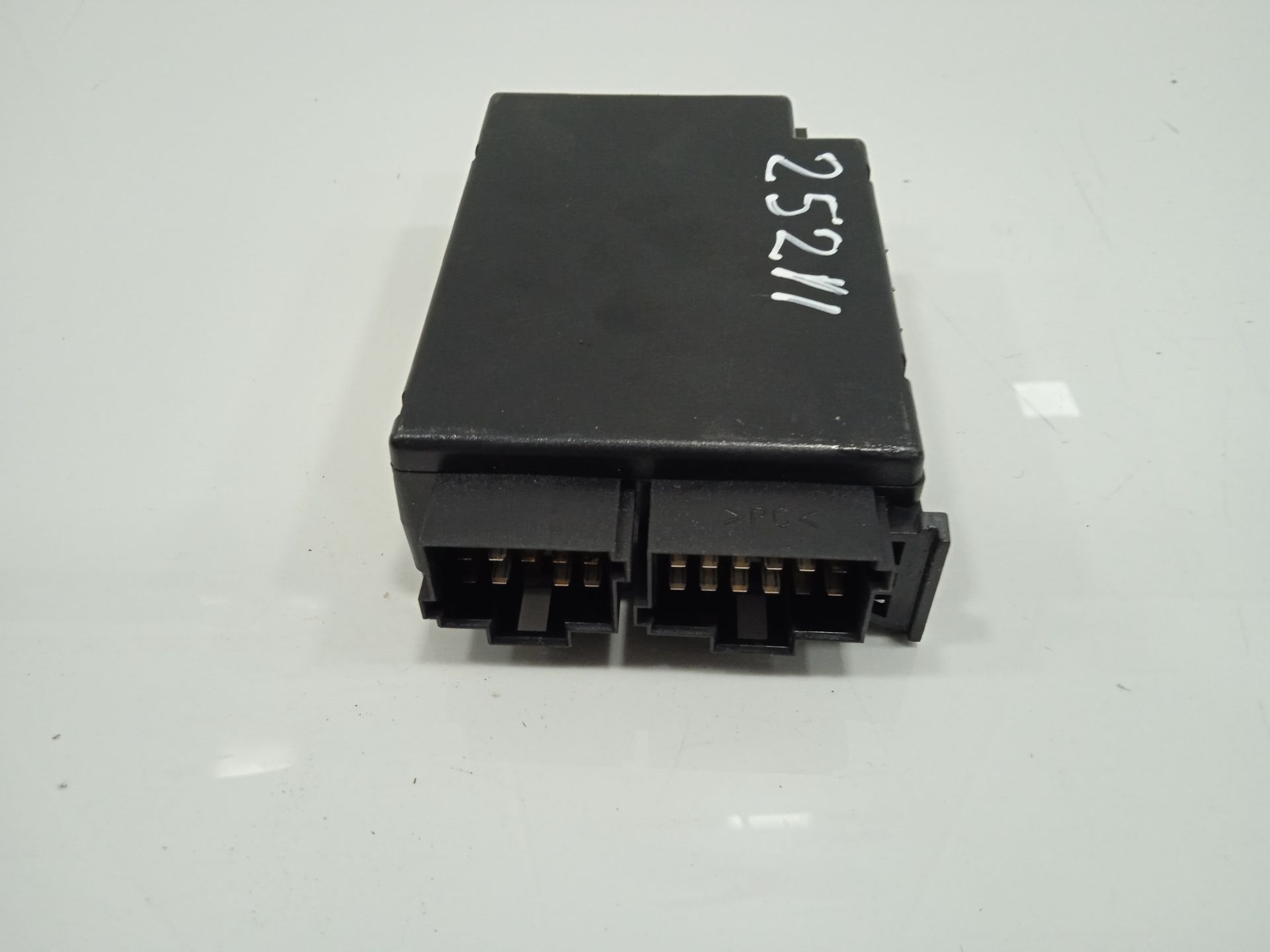 Modulo electronico mercedes-benz axor 2 cr 2-ejes 18 t bm 944 95024 (2004) 