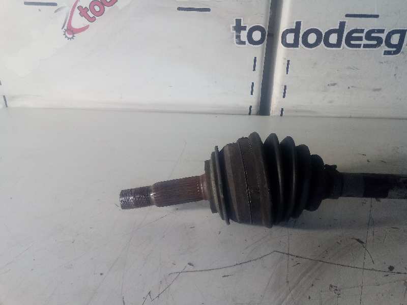 Transmision delantera izquierda toyota yaris (ksp9scp9nlp9) active