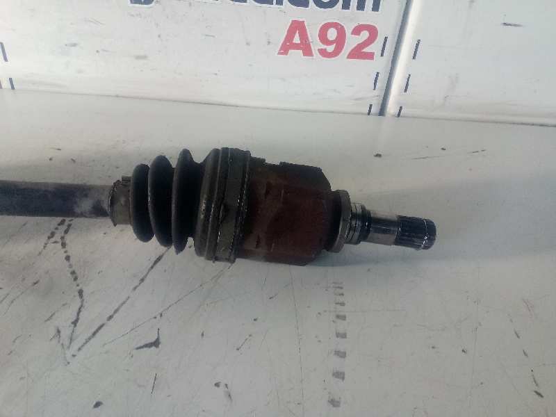 Transmision delantera izquierda toyota yaris (ksp9scp9nlp9) active