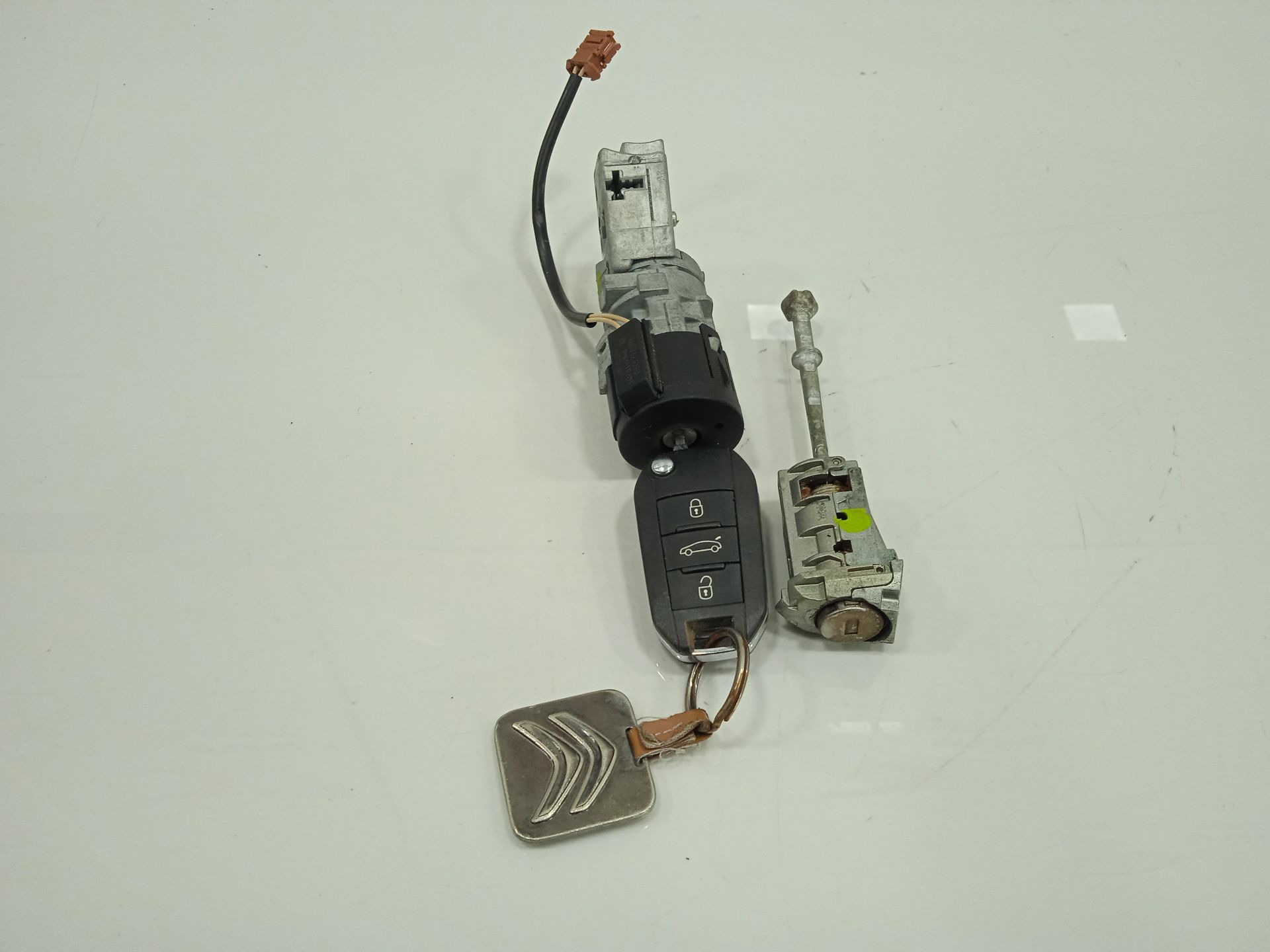 Antirrobo / llave contacto feel