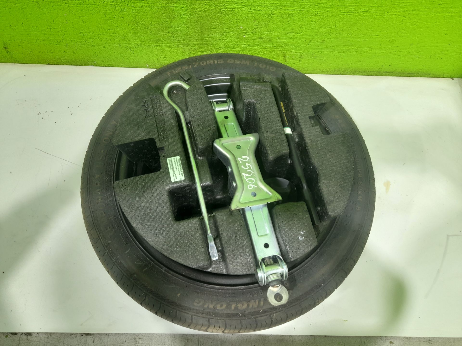 Rueda de repuesto nissan micra (k14) acenta