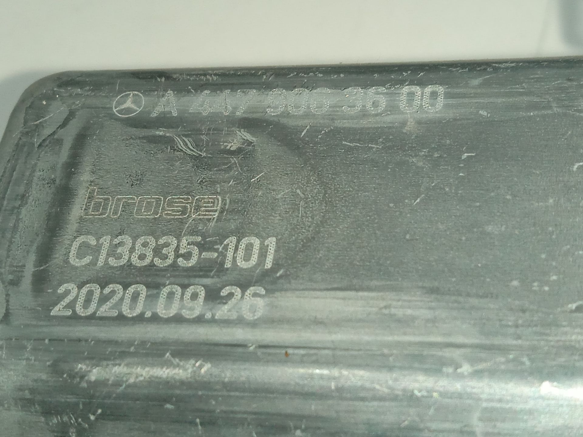 Motor elevalunas delantero derecho mercedes-benz eqv -clase (447) 
