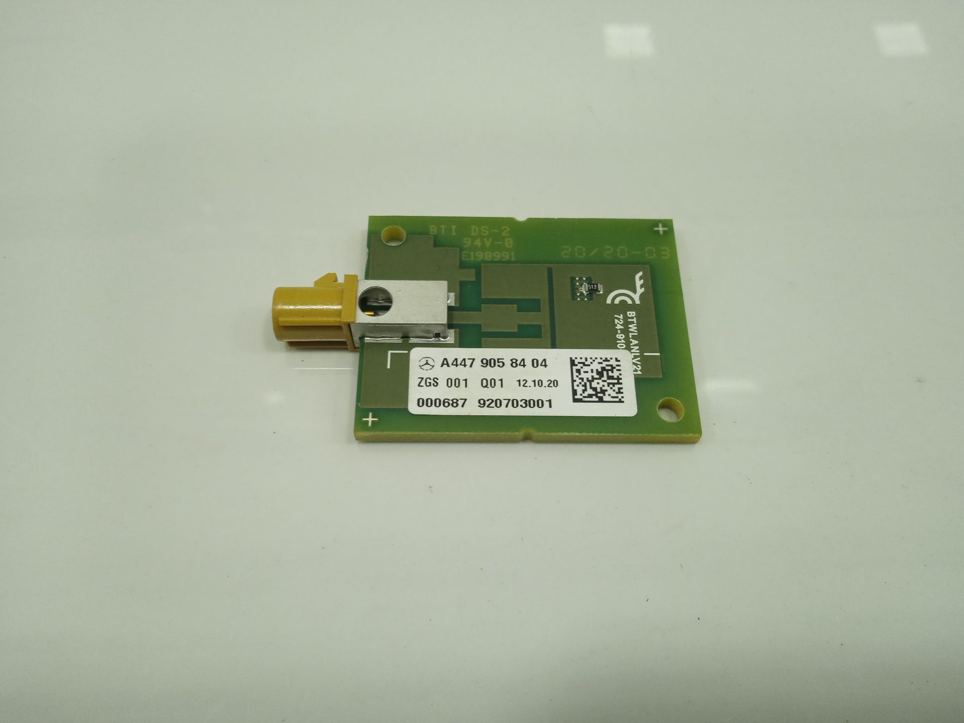 Antena mercedes-benz eqv -clase (447) 