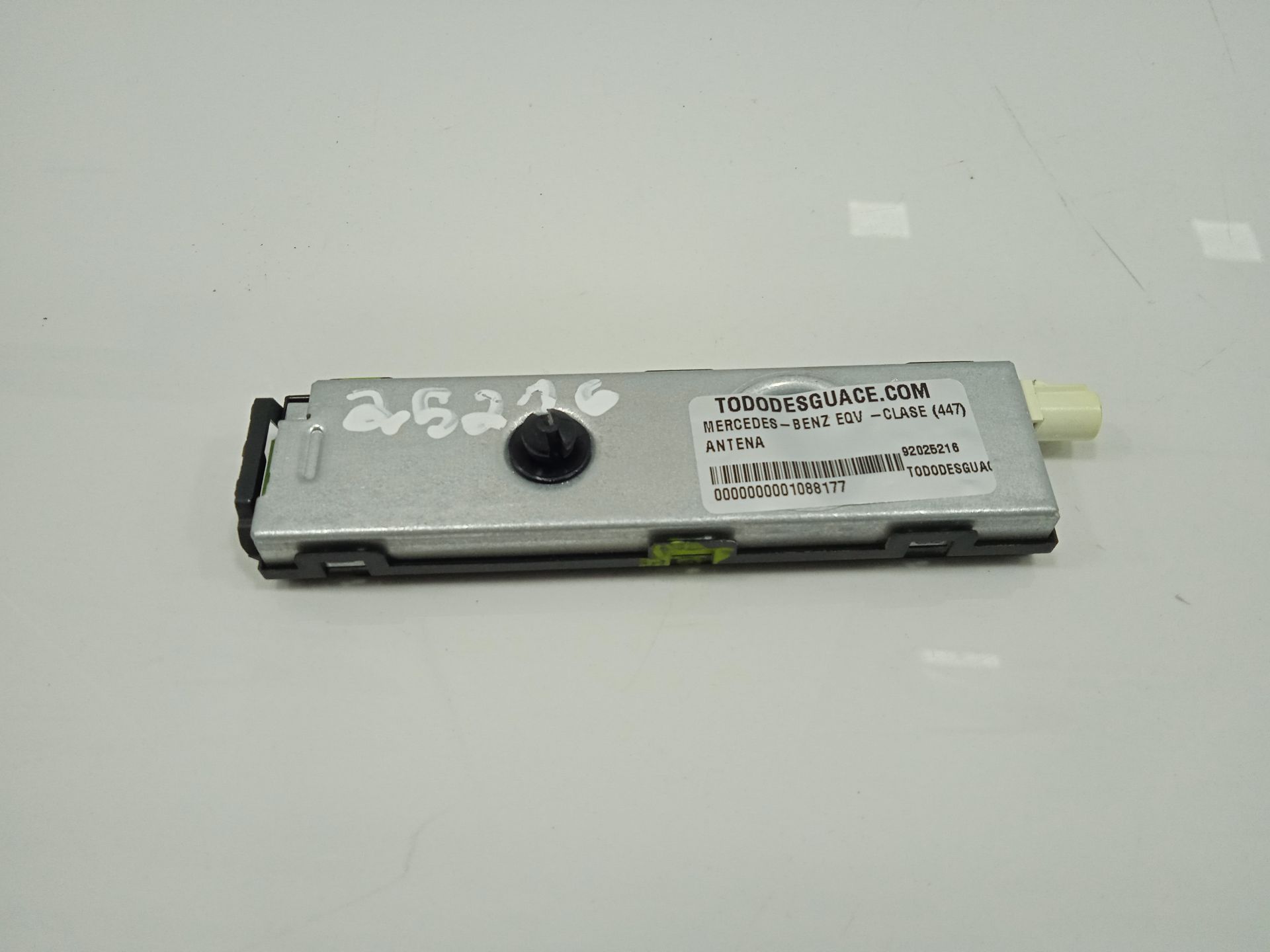 Antena mercedes-benz eqv -clase (447) 