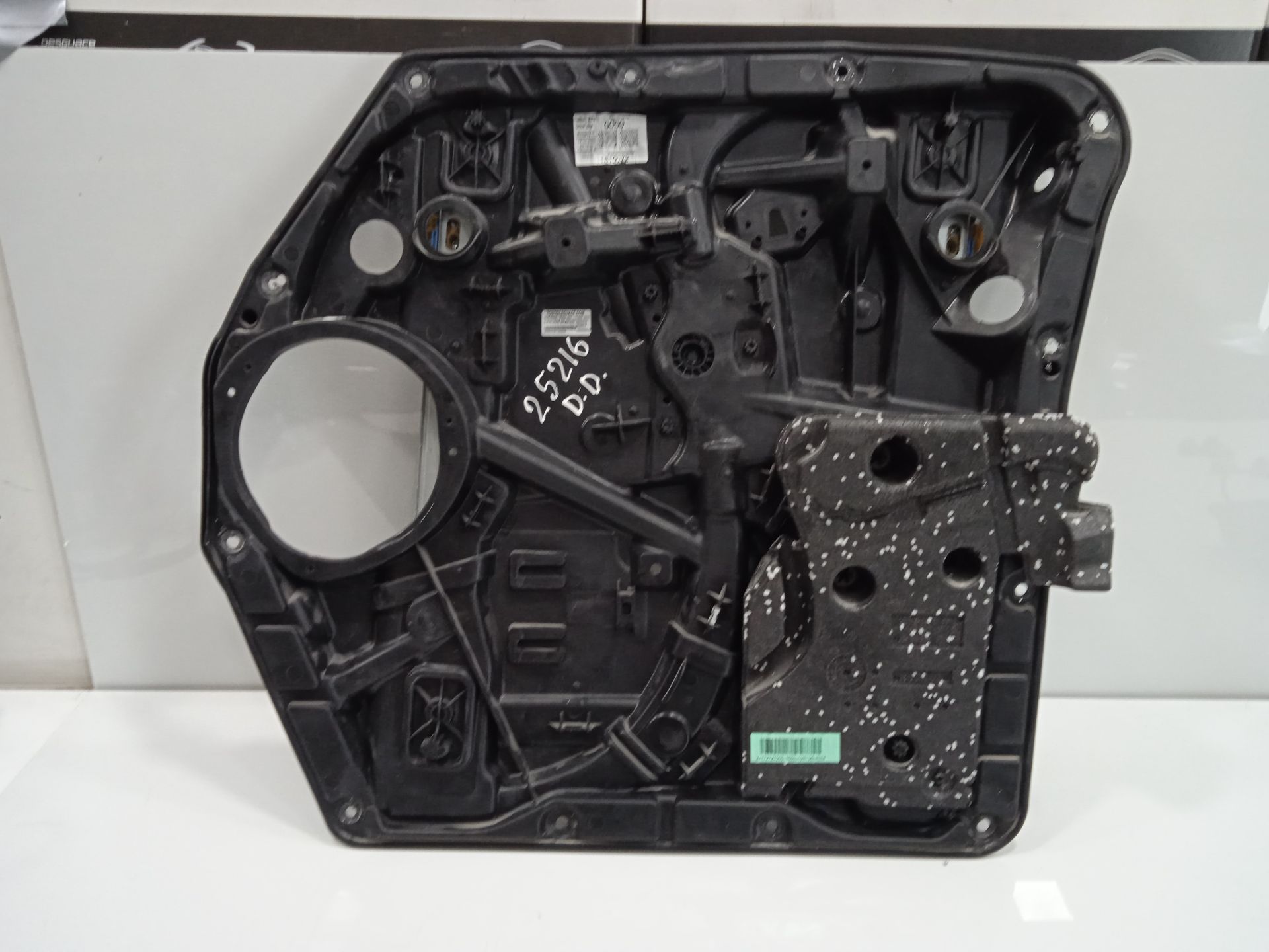 Elevalunas delantero derecho mercedes-benz eqv -clase (447) 