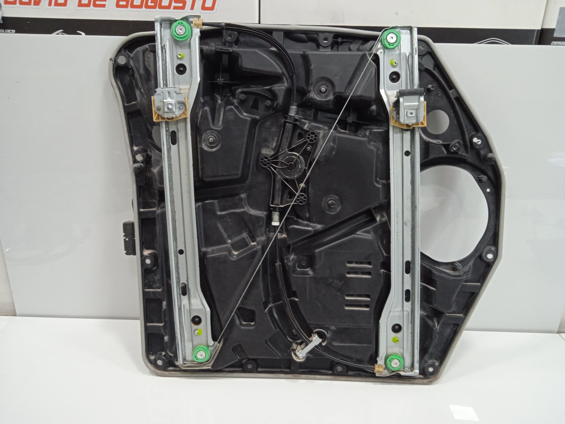 Elevalunas delantero derecho mercedes-benz eqv -clase (447) 