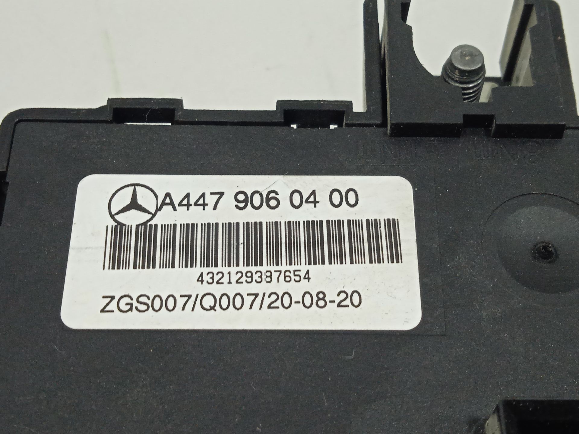Modulo electronico mercedes-benz eqv -clase (447) 