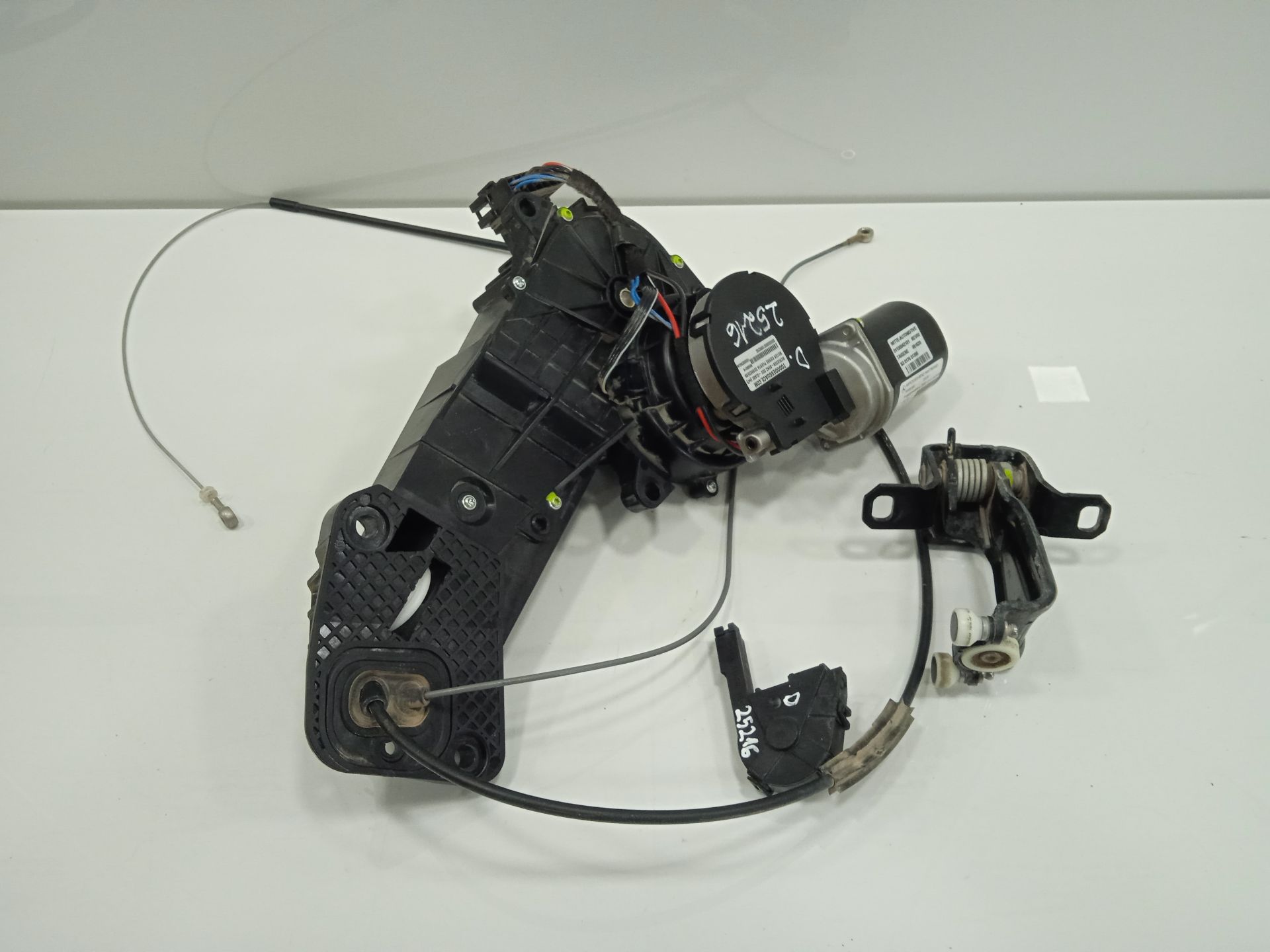 Motor cierre puerta corredera mercedes-benz eqv -clase (447) 