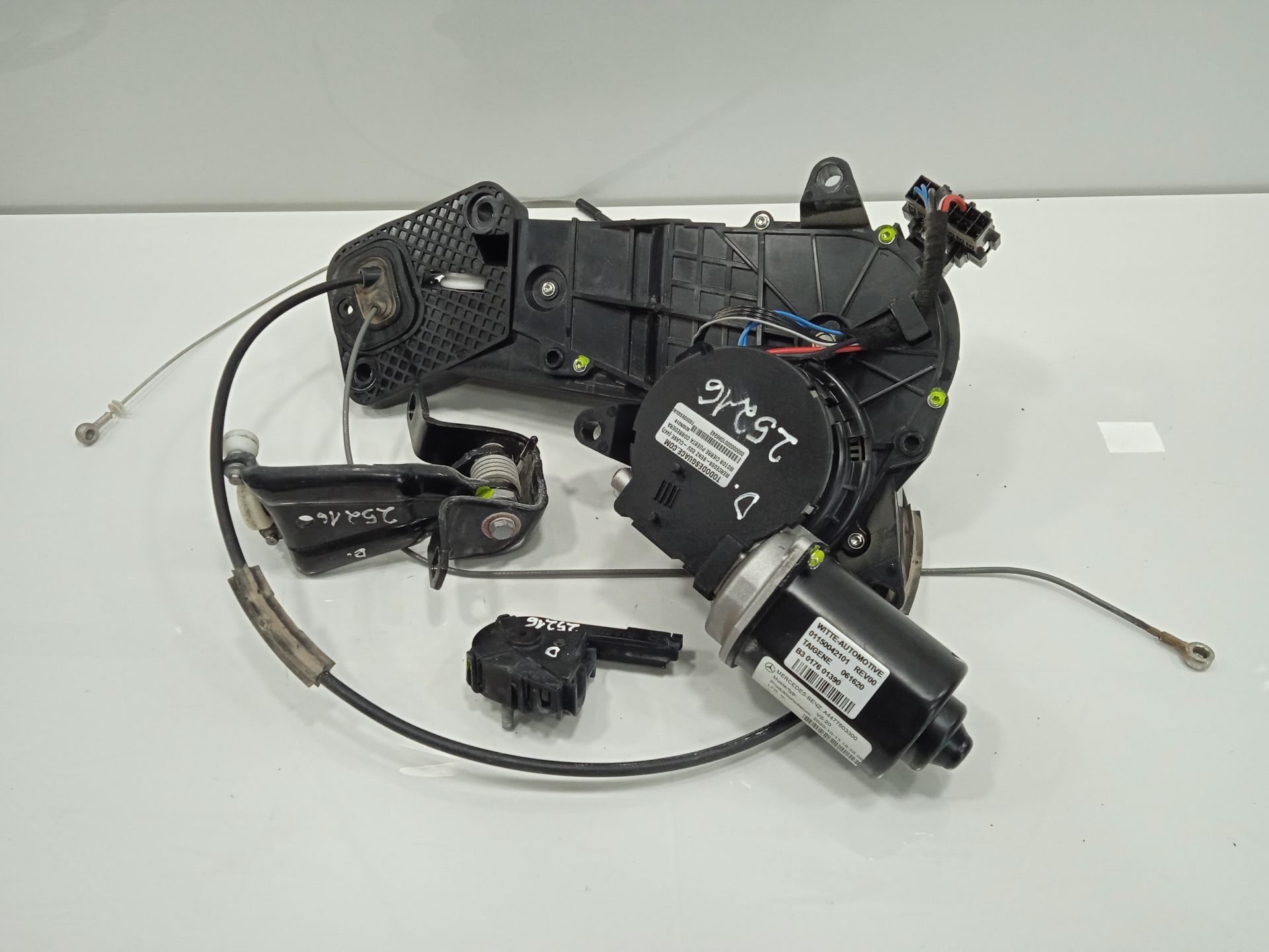 Motor cierre puerta corredera mercedes-benz eqv -clase (447) 