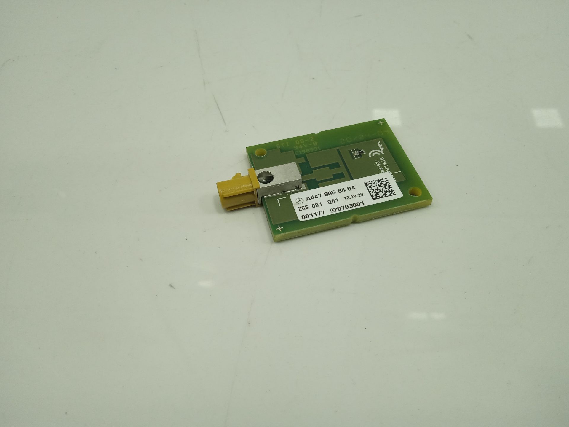 Antena mercedes-benz eqv -clase (447) 