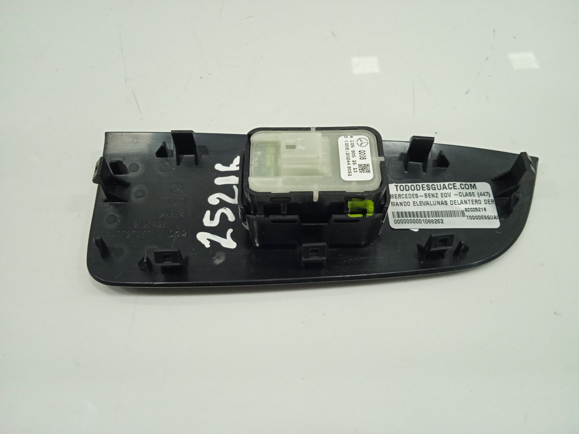 Mando elevalunas delantero derecho mercedes-benz eqv -clase (447) 
