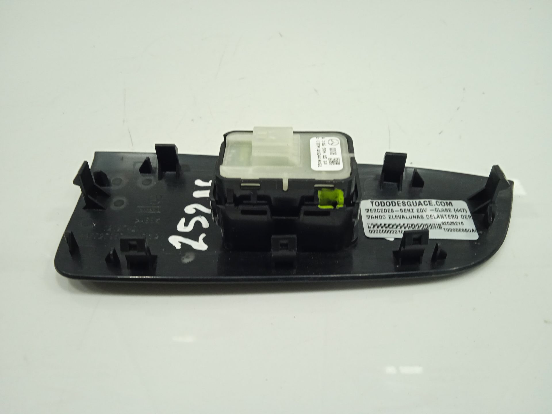 Mando elevalunas delantero derecho mercedes-benz eqv -clase (447) 