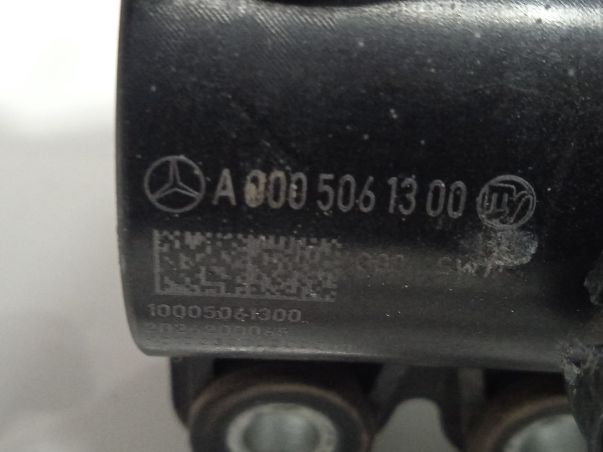 Bomba agua mercedes-benz eqv -clase (447) 