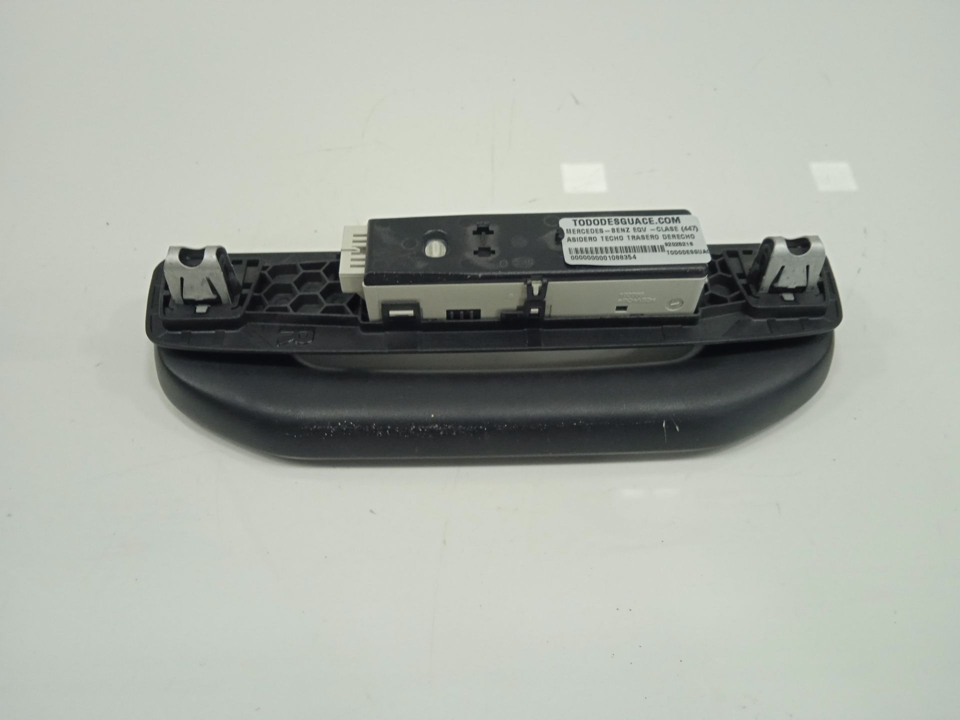 Asidero techo trasero derecho mercedes-benz eqv -clase (447) 