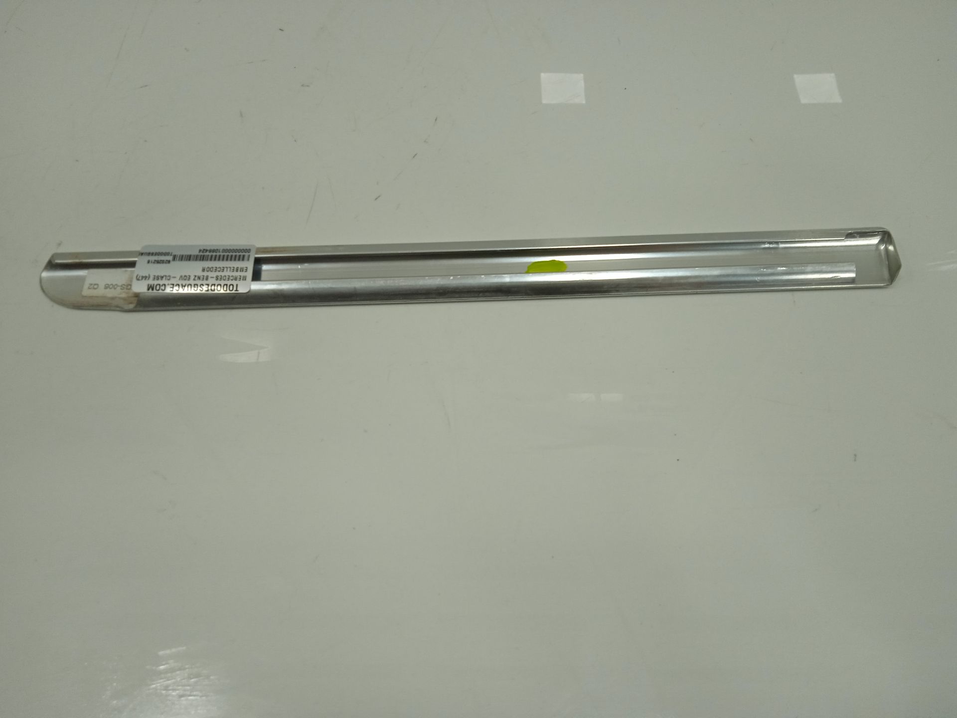 Embellecedor mercedes-benz eqv -clase (447) 