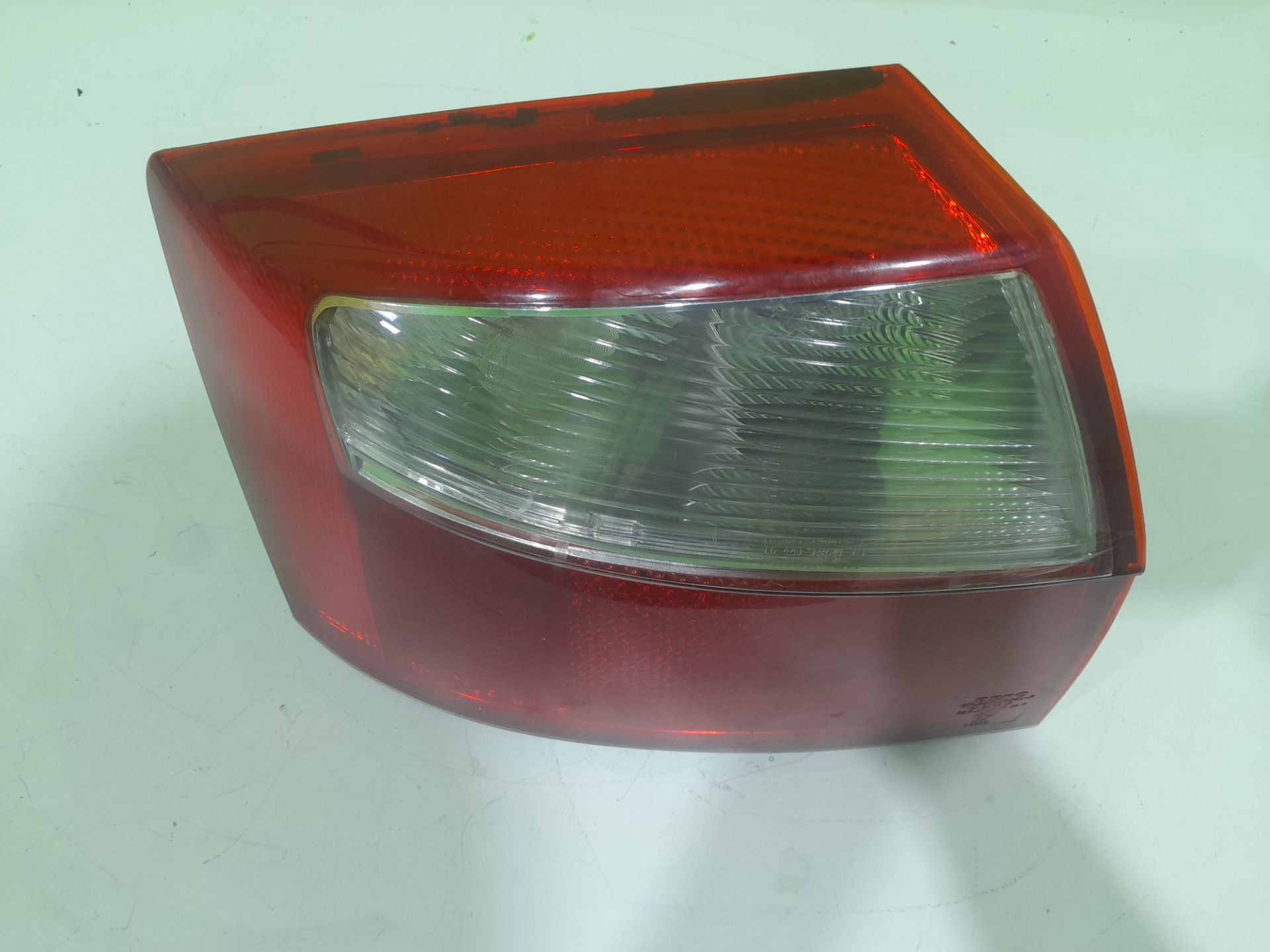 Piloto trasero izquierdo audi a4 avant (8e) 2.0