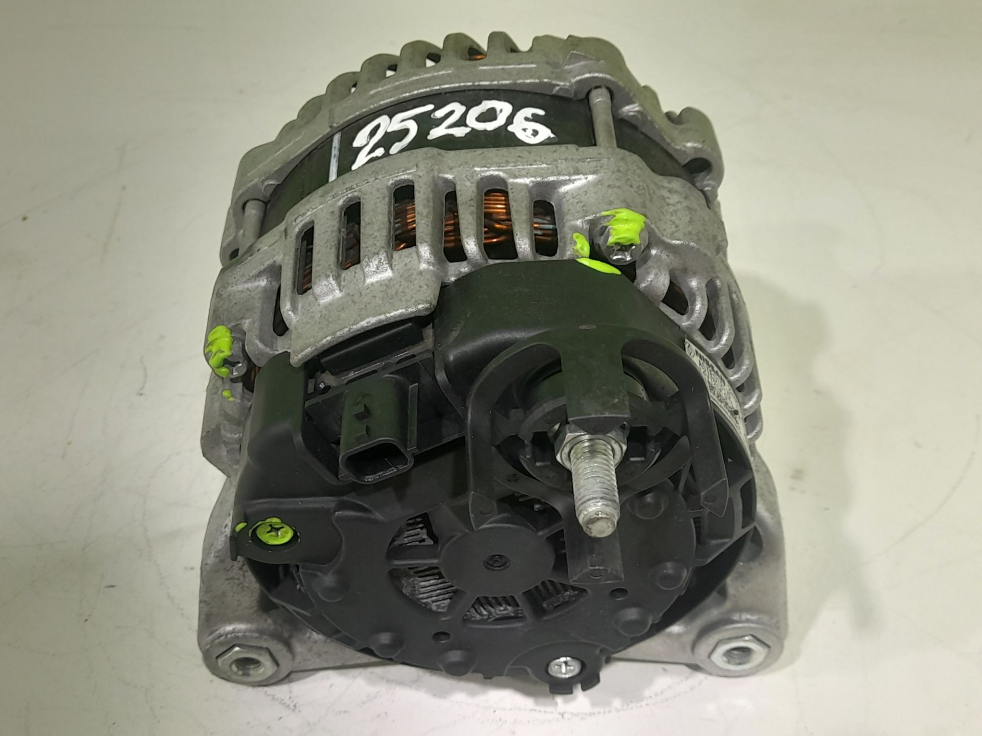 Alternador nissan micra (k14) acenta
