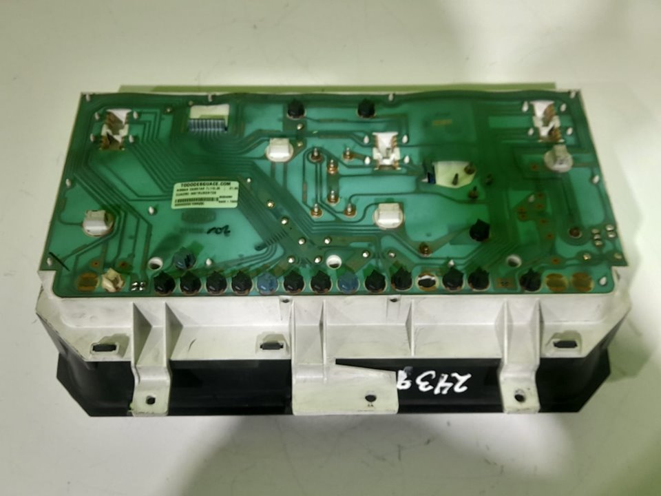 Cuadro instrumentos nissan  no identificado